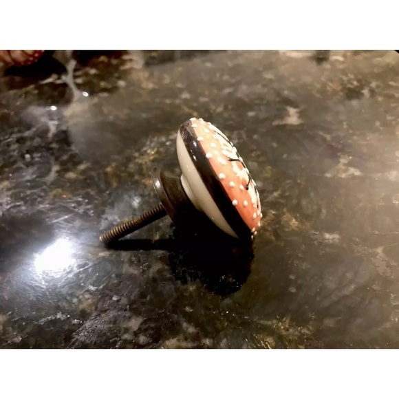 7 coral Anthropologie knobs - Picture 3 of 4